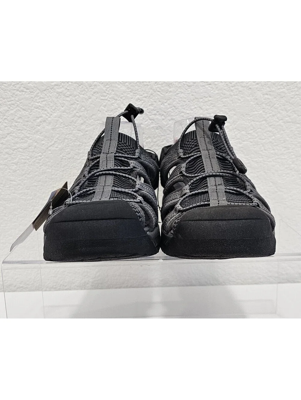 NWT Eddie Bauer Cedar Sport Sandals Men's Size 10 M Gray Outdoor Water Shoes